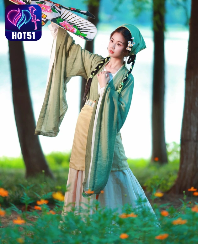 Xiao Du Tong Xue-hot51