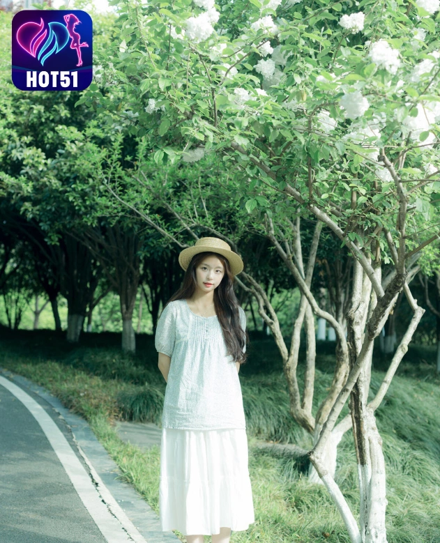 Chickkii-hot51